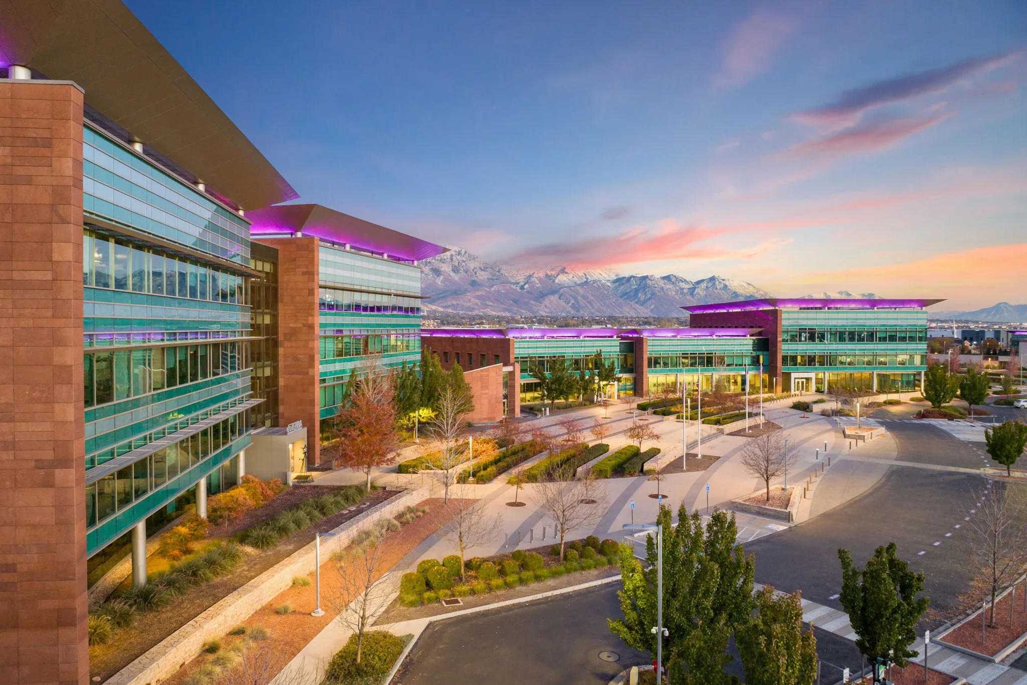 Photo of doTERRA campus in Pleasant Grove, Utah