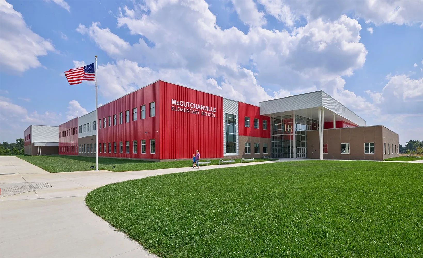 Photo of McCutchanville Elementary School in Evansville, IN